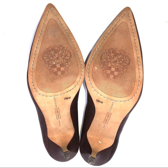 VINCE CAMUTO LEATHER HEELS - Picture 5 of 7